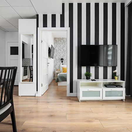 Prymasa Tysiaclecia - P&O Serviced Apartments Варшава Екстериор снимка