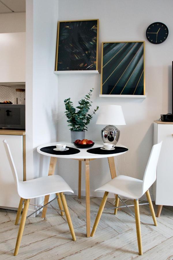 Prymasa Tysiaclecia - P&O Serviced Apartments Варшава Екстериор снимка